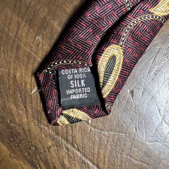 Lot Of 2 100% Silk Ties. (1) Bill Blass And (1) Valerio Garati. 4" Wide - Picture 6 of 7